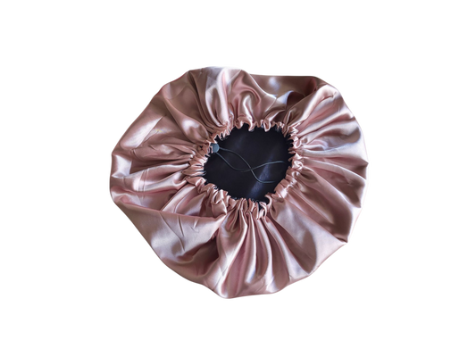 Bonnet zwart met oud roze (nieuw Model)