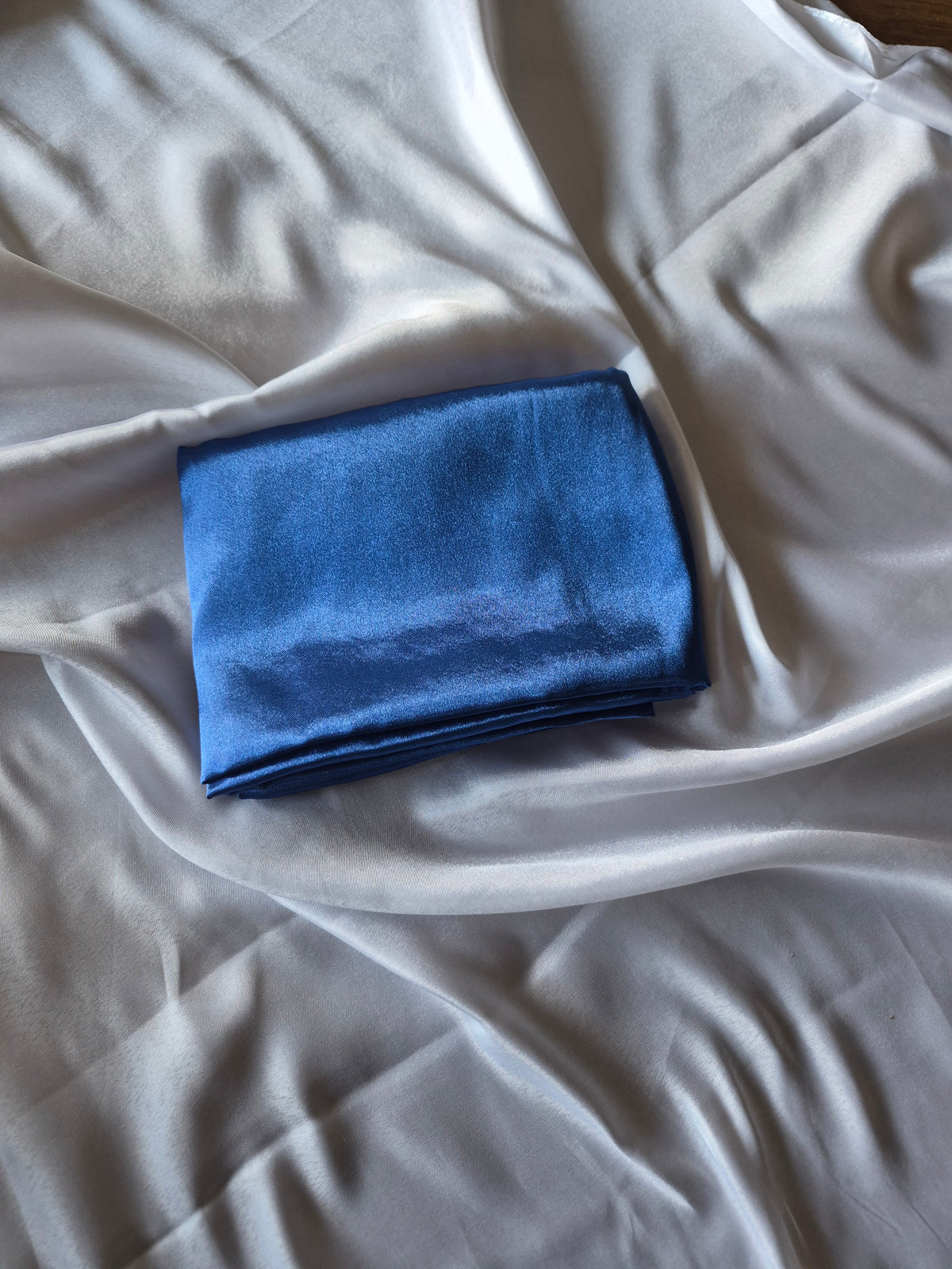 Satijnen Sjaal 90x90 cm blauw